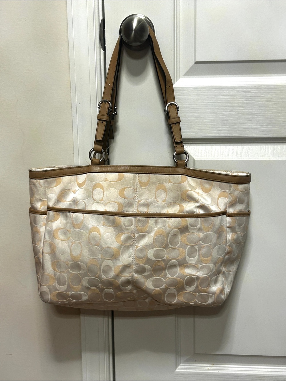 Vintage Coach Shoulder Bag - Authentic & Excellent Condition